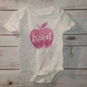 Joe Fresh Sweet onesie bodysuit size 3-6 Months
